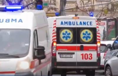 "Провожал сына в ООС": трагедия произошла с украинцем прямо на вокзале, медики делают все возможное