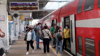 Новая проблема в поездах: проездные талоны расхватывают на три дня вперед