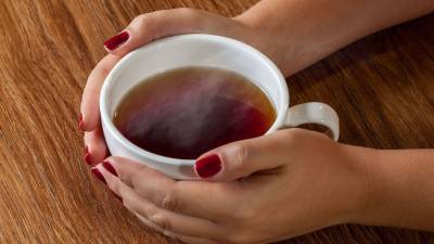 Ученые рассказали, почему опасно пить горячий чай