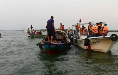 Паром с 50 пассажирами затонул в Бангладеш после столкновения с судном