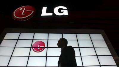 LG прекратила производство смартфонов