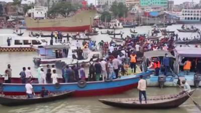 В Бангладеш столкнулись два судна, есть погибшие