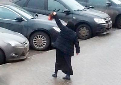 В Москве няня разгуливала с головой ребенка и кричала «Аллаху акбар!»