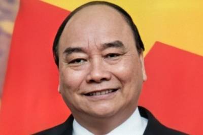 Избранный президент Вьетнама принес присягу на верность родине