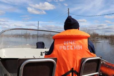 МЧС: лодочная переправа организована в Калужской области из-за подтопления дороги