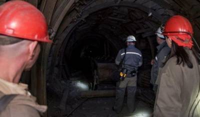 В украинском Нововолынске в шахте оборвался лифт — пострадали люди