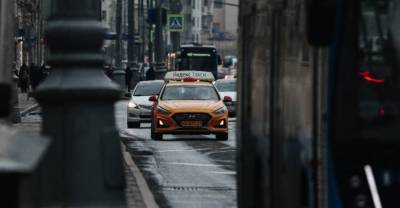Судимым за особо тяжкие преступления могут запретить работать в такси и на транспорте