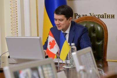 Разумков пояснил, могут ли ввести в Украине комендантский час