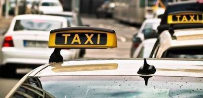 В столице взлетели цены на такси