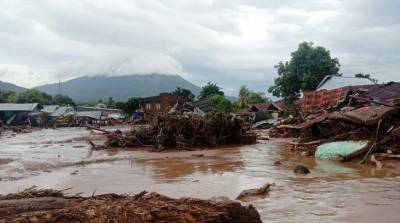 В Индонезии из-за наводнений и оползней погибли 76 человек