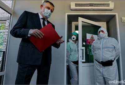 Коронавирус никуда не делся: Александр Дрозденко призвал вернуться к жесткому контролю соблюдения мер безопасности