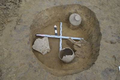 В Краснодарском крае археологи обнаружили керамическую чашу V века