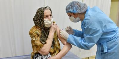 В трех областях Украины за сутки не сделали ни одной прививки против COVID-19. На вакцинацию записались уже более 407 тысяч человек