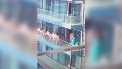 Видео с голыми моделями на балконе в Дубае спровоцировало скандал