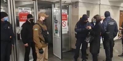 В Киеве контролируют соблюдение локдауна патрули полиции и нацгвардии - фото, видео - ТЕЛЕГРАФ