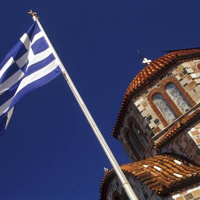 В Греции отменили часть ограничительных антиковидных мер