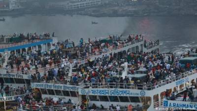 В Бангладеш потерпел крушение пассажирский паром: много погибших (ФОТО)