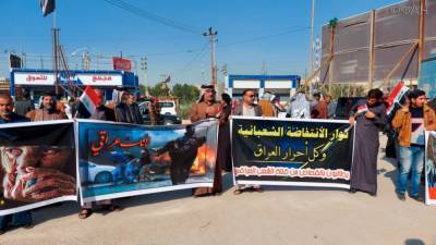 Протестующие на юге Ирака угрожают нефтяному сектору страны