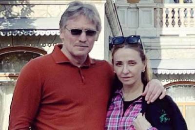 Татьяна Навка и Дмитрий Песков с дочерью Надей отдыхают в Крыму