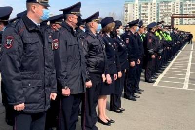 В Астрахани прошёл строевой смотр личного состава региональной Госавтоинспекции