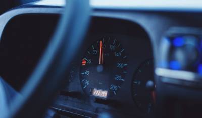 Автоэксперт оценил возможности использования нового скоростного режима на дорогах