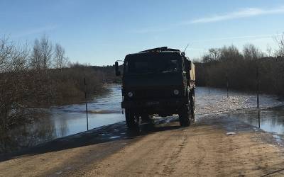 В трех районах Смоленской области подтопило дороги