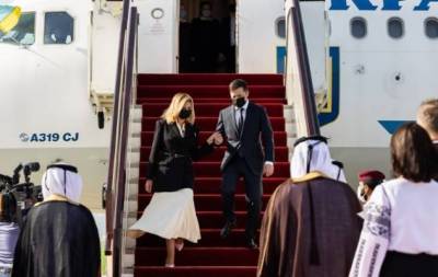 Элегантный жакет и романтичная юбка: новый образ Елены Зеленской во время визита в Катар (ФОТО)