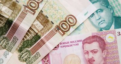 В Таджикистане резко обвалился курс рубля после выходных