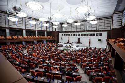 Бывшие депутаты поддержали адмиралов Турции в защите черноморской конвенции