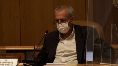 Координатор проф. Аш: израильтянам разрешат снять маски, но только на улице