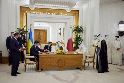 Зеленский в Катаре подписал ряд важных документов