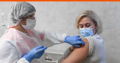 Занимайте очередь: в двух торговых центрах Екатеринбурга на этой неделе будут делать прививки от COVID