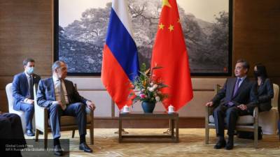 Политолог объяснил, почему в ближайшем будущем Китай и РФ не поругаются