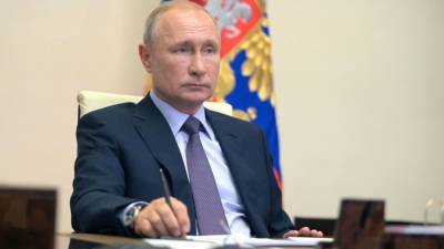 Владимир Путин утвердил закон об усилении ответственности за реабилитацию нацизма