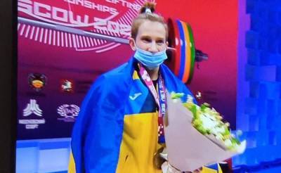 В Москве реет украинский флаг и звучит гимн Украины: 22-летняя украинка заставила россиян кусать локти