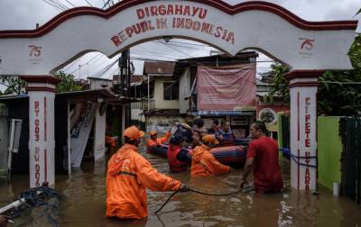 Наводнение в Индонезии и Восточном Тиморе: число жертв приближается к сотне