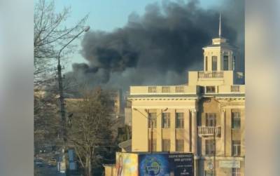 В Черновцах крупный пожар на заводе: фото, видео