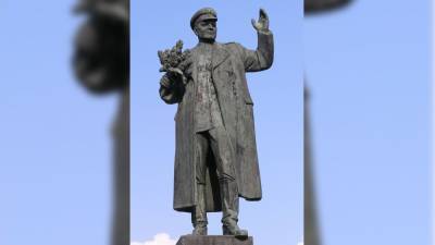 Чешское издание поинтересовалось мнением россиян о сносе монумента Коневу