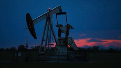 Стоимость нефти Brent снижается до 61,58 доллара за баррель