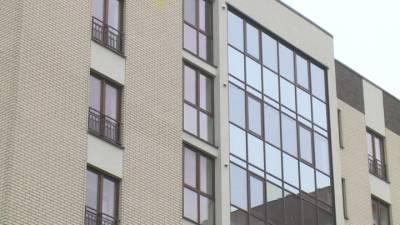 В Калининграде восьмилетний ребенок выпал из окна пятого этажа