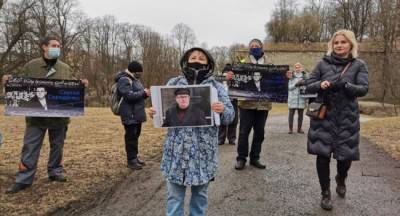 В Таллине прошёл пикет в поддержку арестованного правозащитника Середенко