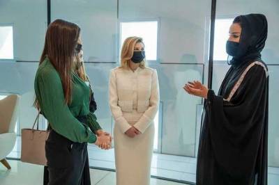 Зеленская выбрала для встречи с женой шейха Катара белоснежный костюм