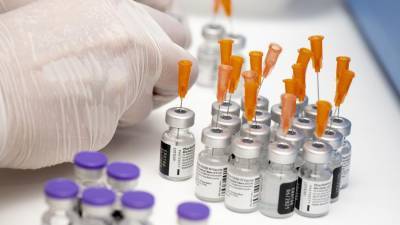 Pfizer сорвала поставку 2 млн вакцин во Францию