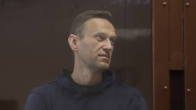Навального симптомами ОРЗ перевели в медсанчасть под наблюдение врачей