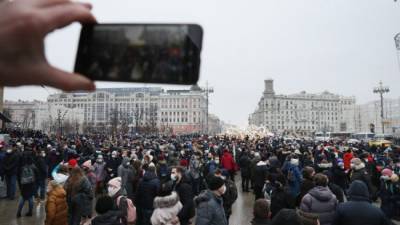Суд в Москве рассмотрит иски Роспотребназора против Telegram и TikTok