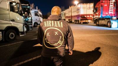Нейросеть «написала» новые песни группы Nirvana