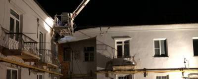 Ночью в Барнауле срочно эвакуировали 55 жителей дома из-за угрозы обрушения