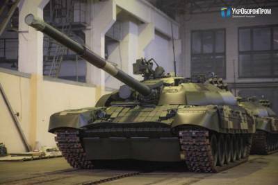 ВСУ получили партию модернизированных танков Т-72АМТ