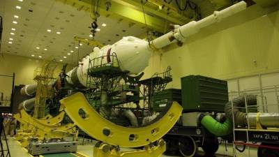 Госкомиссия разрешила вывоз «Союз-2.1а» на стартовый стол Байконура - 5-tv.ru