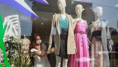 Fashion для экономных: петербуржцы потянулись в аутлет–центры
